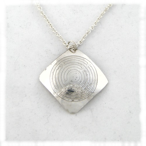 Small Labyrinth diamond pendant